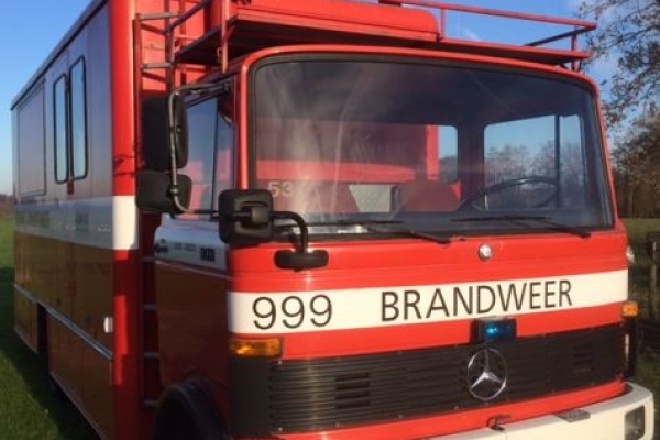 Brandweer Mercedes LP809 commandowagen